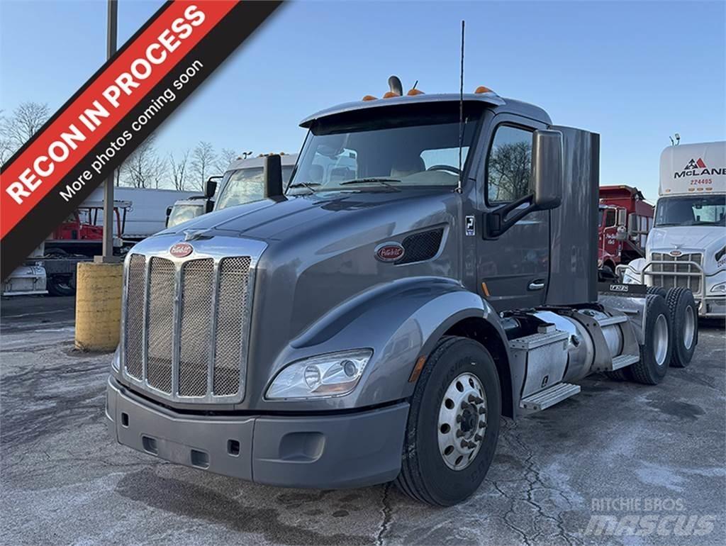 Peterbilt 579 Conventional Trucks / Tractor Trucks