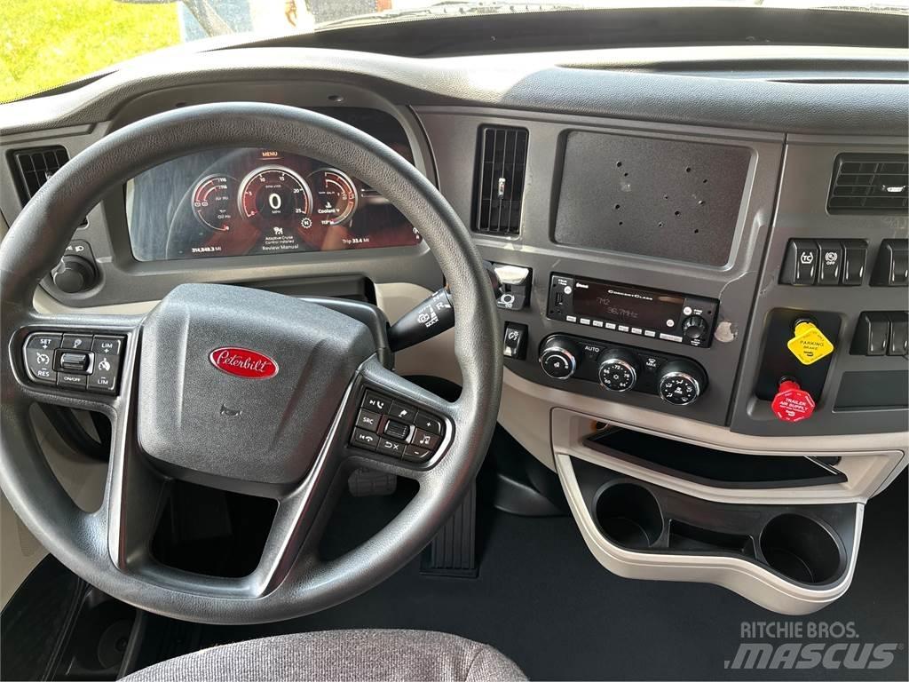 Peterbilt 579 Conventional Trucks / Tractor Trucks