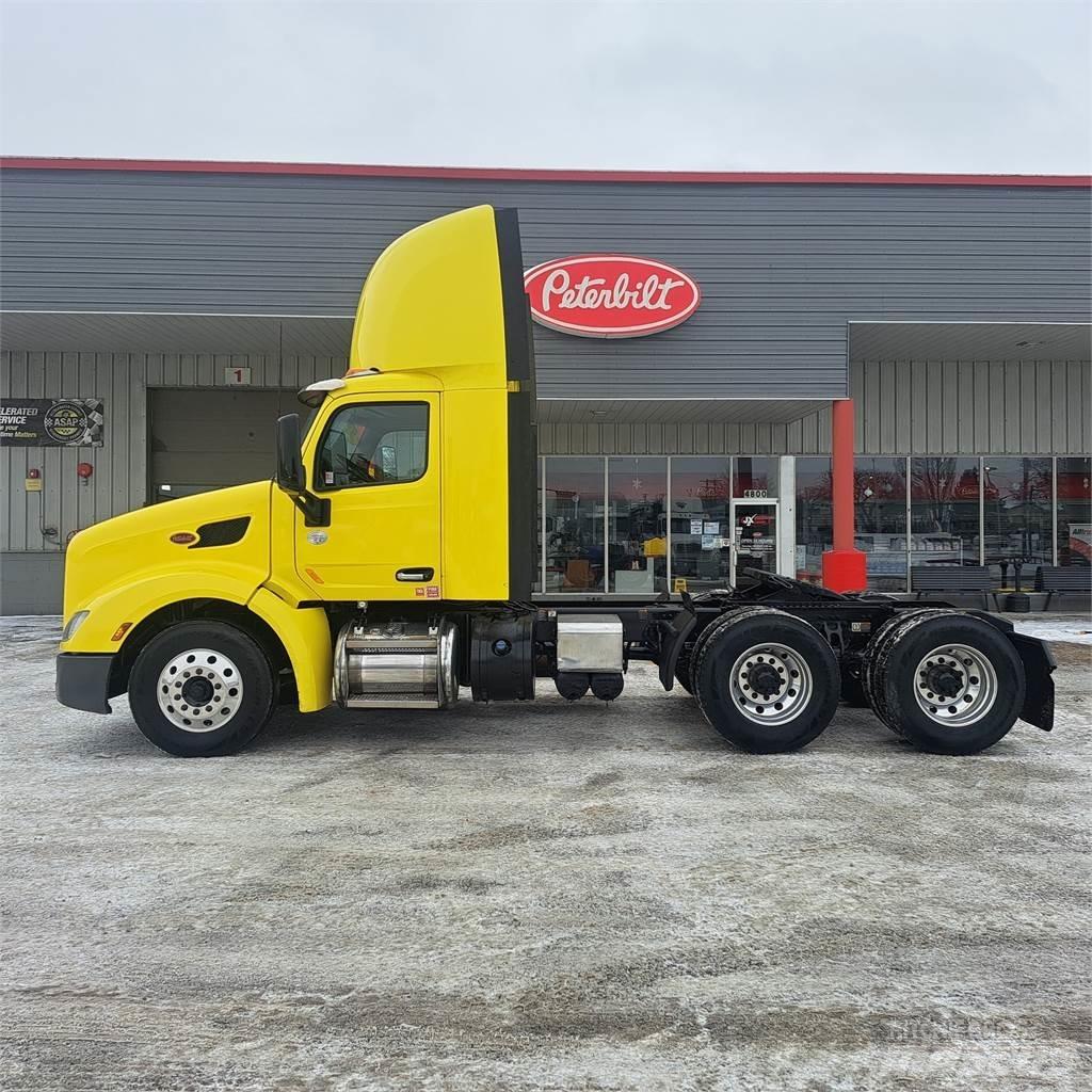 Peterbilt 579 Conventional Trucks / Tractor Trucks