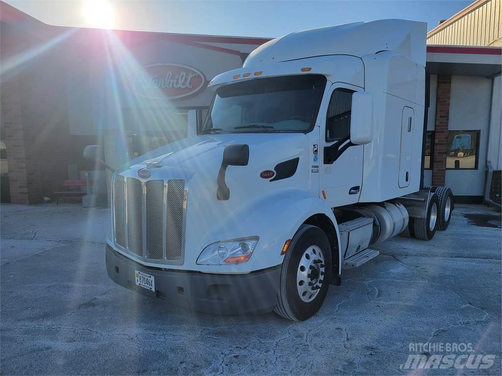 Peterbilt 579 Conventional Trucks / Tractor Trucks