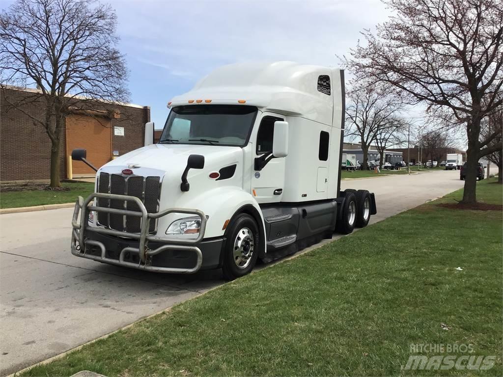 Peterbilt 579 Conventional Trucks / Tractor Trucks
