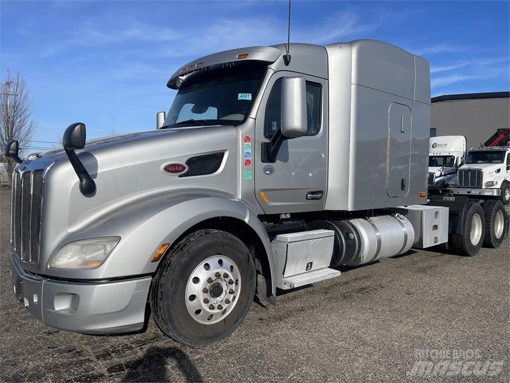 Peterbilt 579 Conventional Trucks / Tractor Trucks