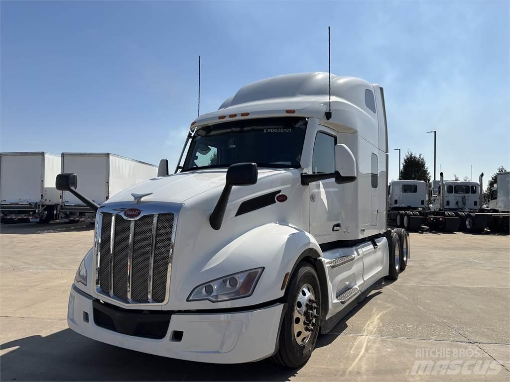 Peterbilt 579 Conventional Trucks / Tractor Trucks