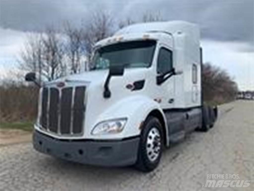 Peterbilt 579 Conventional Trucks / Tractor Trucks