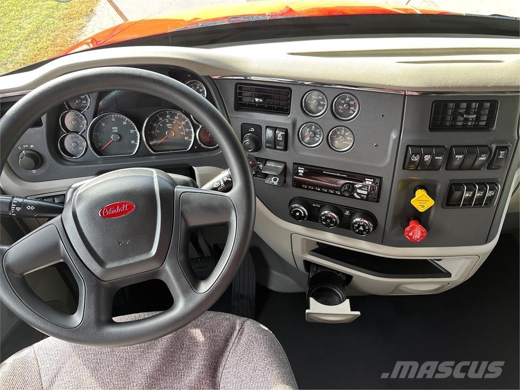 Peterbilt 579 Conventional Trucks / Tractor Trucks