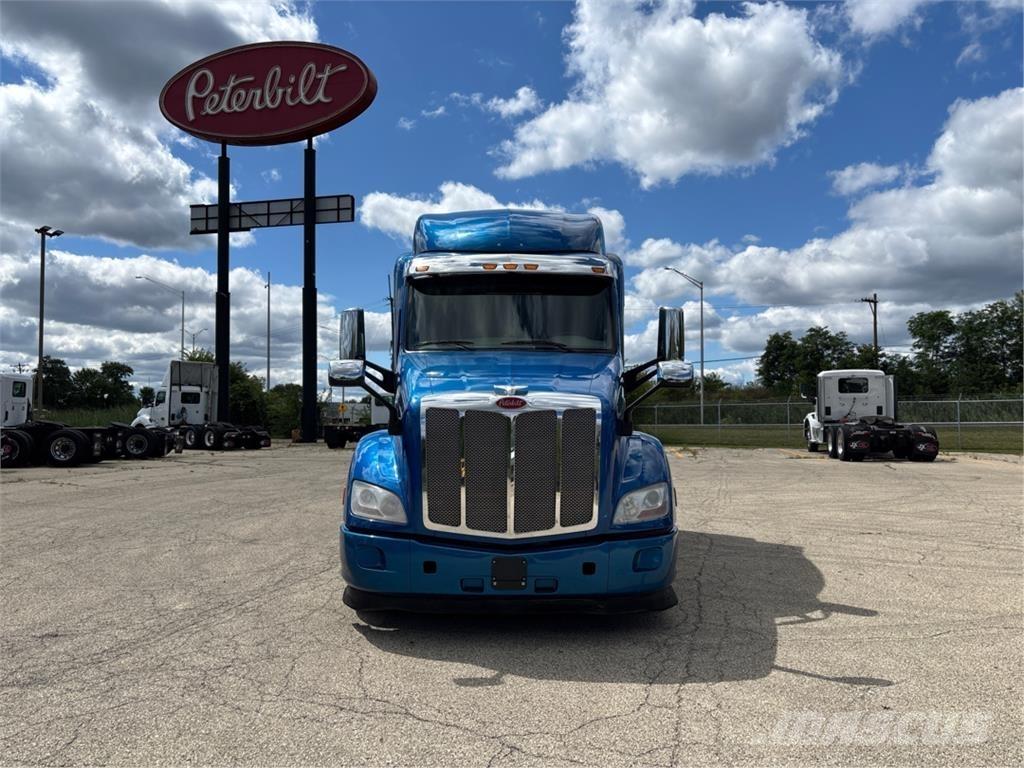 Peterbilt 579 Other Trucks