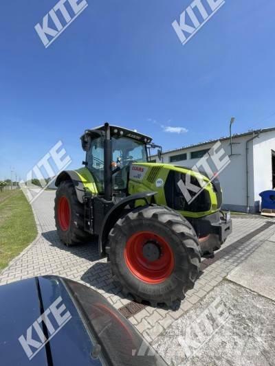 CLAAS Axion 810 Tractors