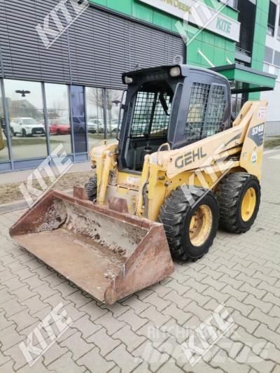 Gehl 5240 Front Loaders