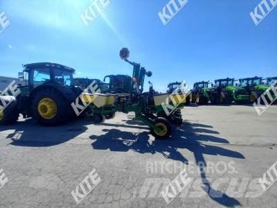 John Deere 1765NT Drills