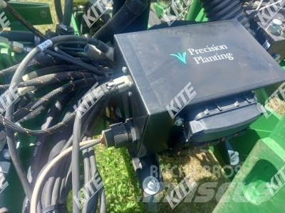 John Deere 1765NT Drills