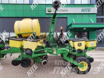 John Deere 1765NT Drills