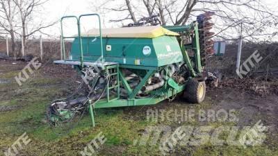 John Deere 740A Farm Drills