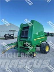John Deere 854 Round Balers