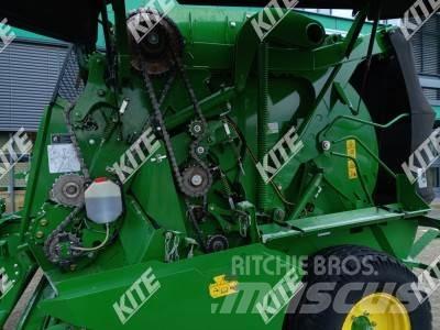 John Deere 960 Round Balers