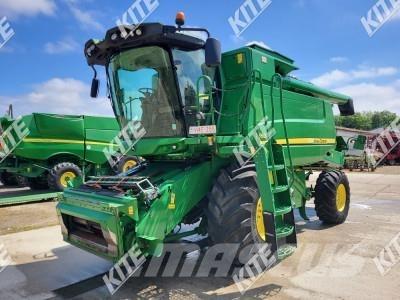 John Deere T550 Combine Harvesters