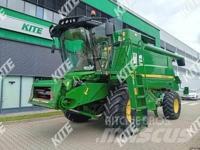 John Deere W540 2WD Combine Harvesters