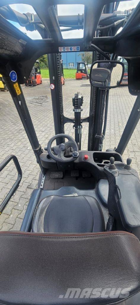 Linde E 18-02 Electric Forklifts
