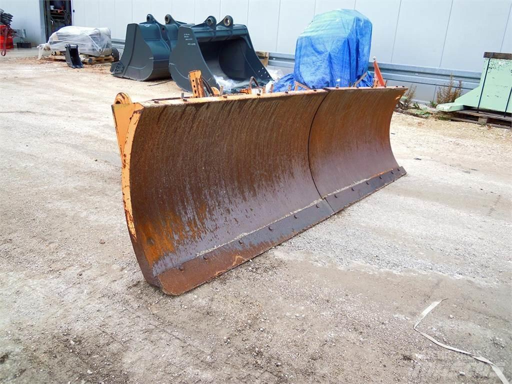  BOMBELLI EFU 28 Snow Blades And Plows