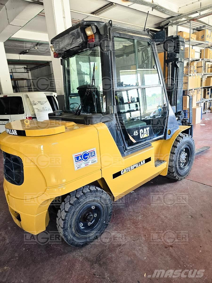 CAT DP45K Diesel Forklifts