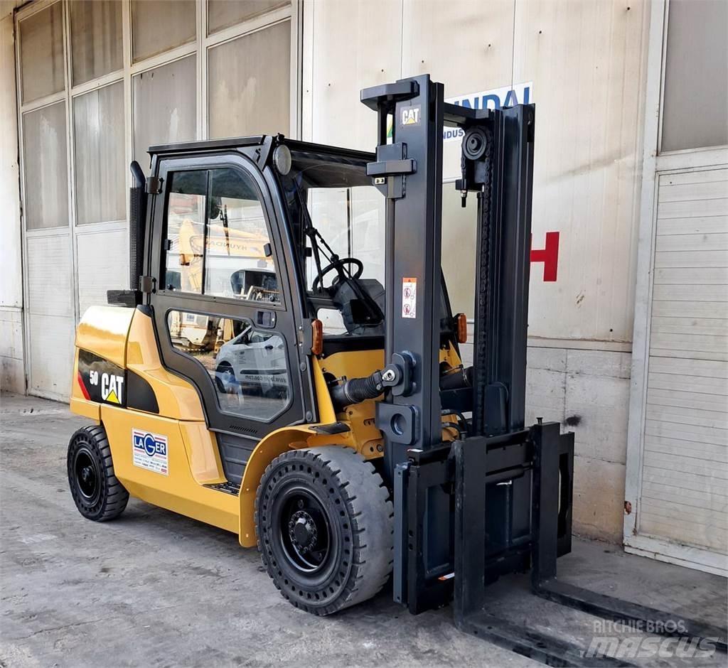 CAT DP50N Diesel Forklifts