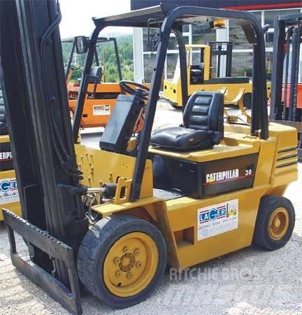 CAT G30S-2 LPG trucks