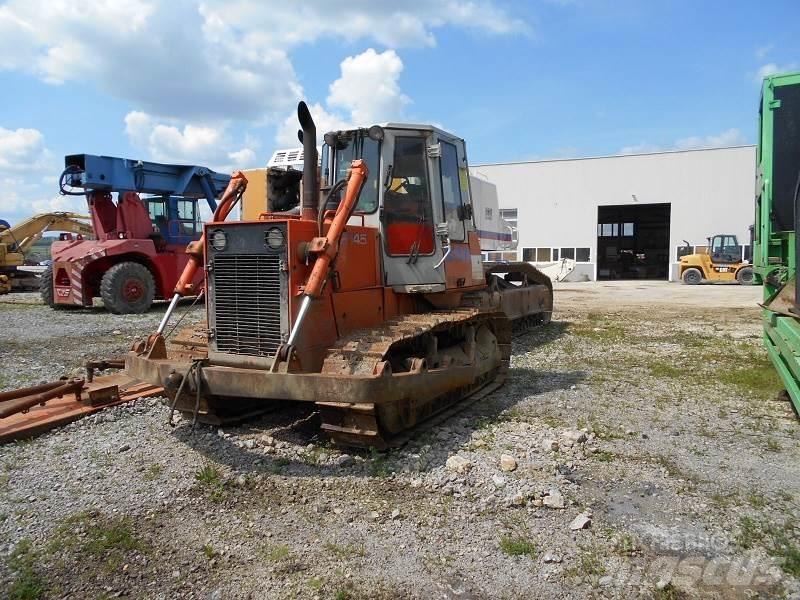 Fiat-Hitachi FD-145-1T Crawler dozers