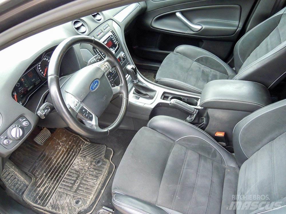 Ford Mondeo Automobiles / SUVS