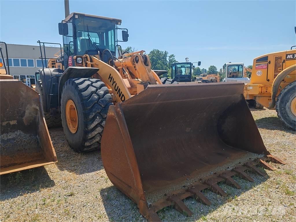 Hyundai HL770-9A Wheel Loaders