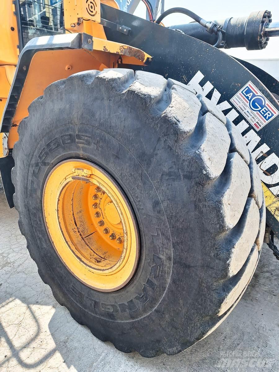 Hyundai HL970A Wheel Loaders