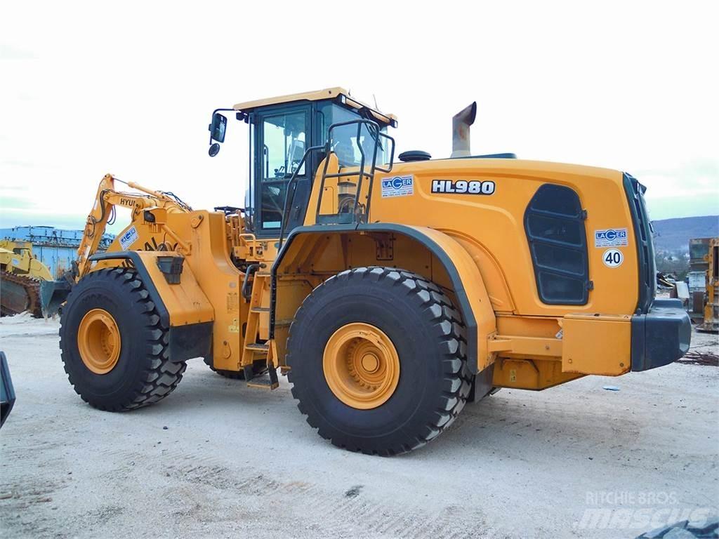 Hyundai HL980 Wheel Loaders