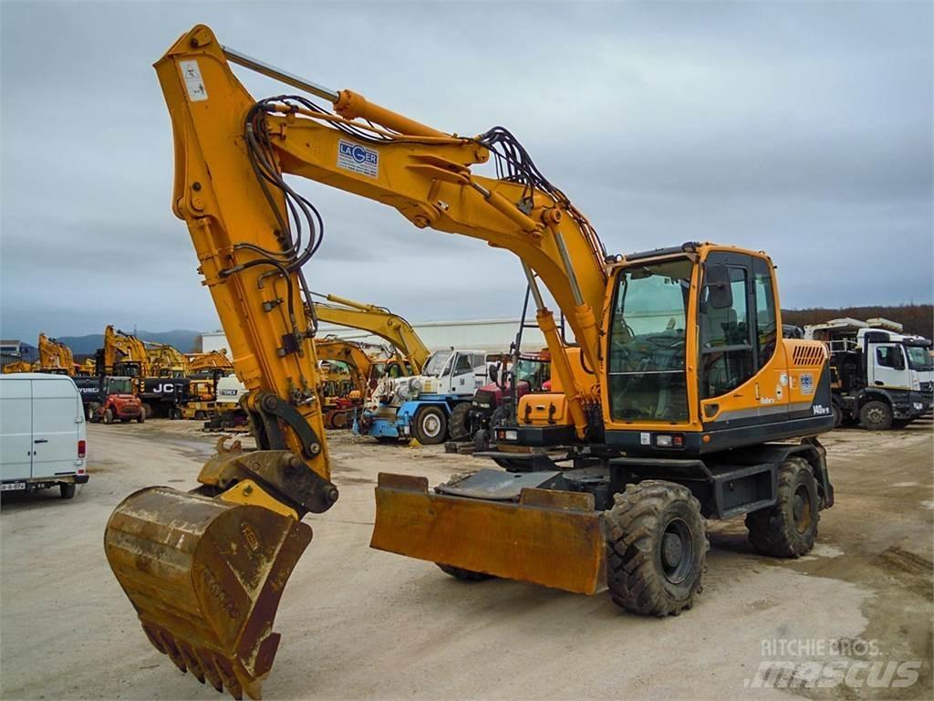 Hyundai R140W-9 Wheeled Excavators