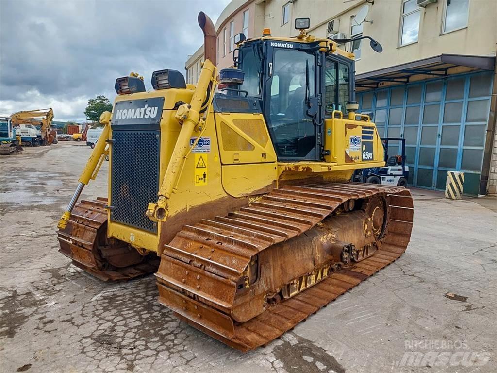 Komatsu D65PX-17 Crawler dozers