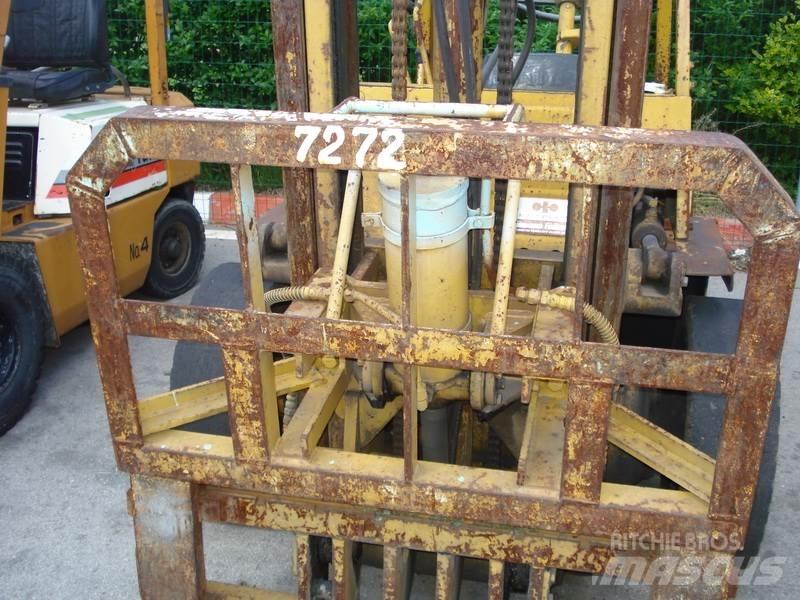 Komatsu FG25-7 Misc Forklifts