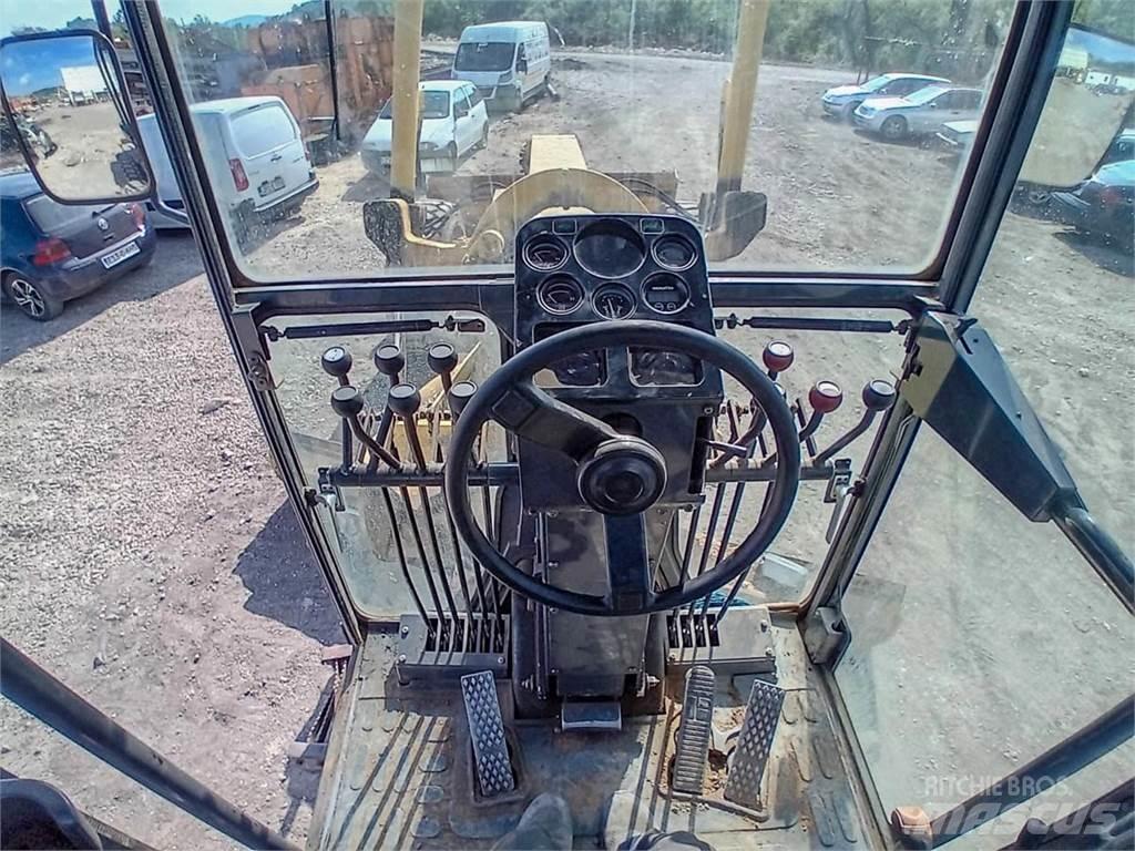 Komatsu GD655-3A Motor Graders
