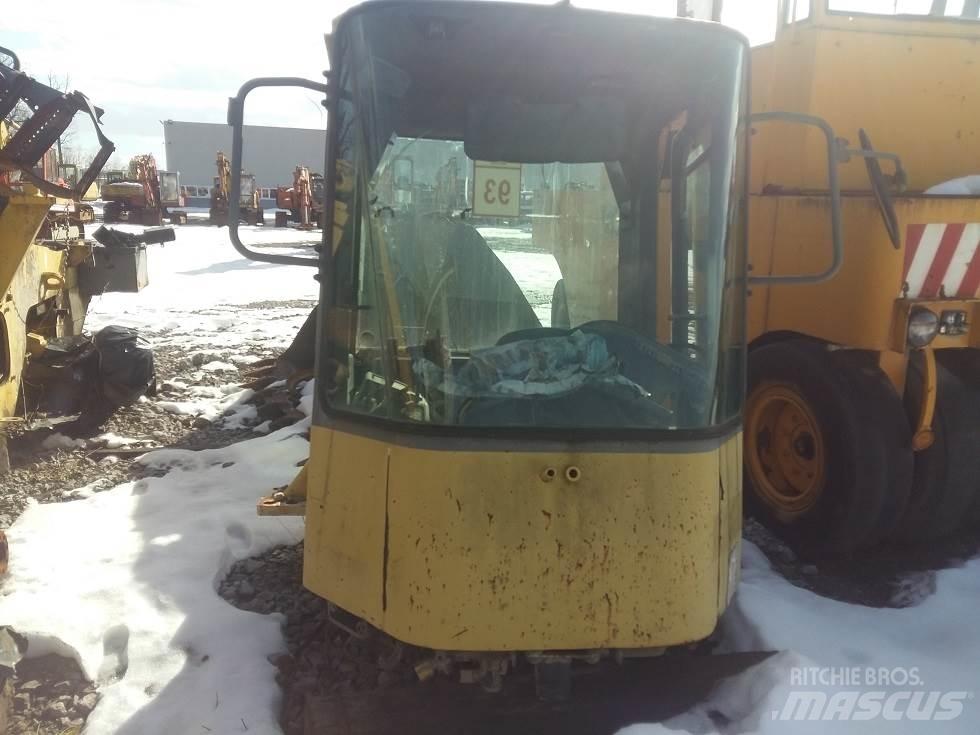 Komatsu WA470 Other