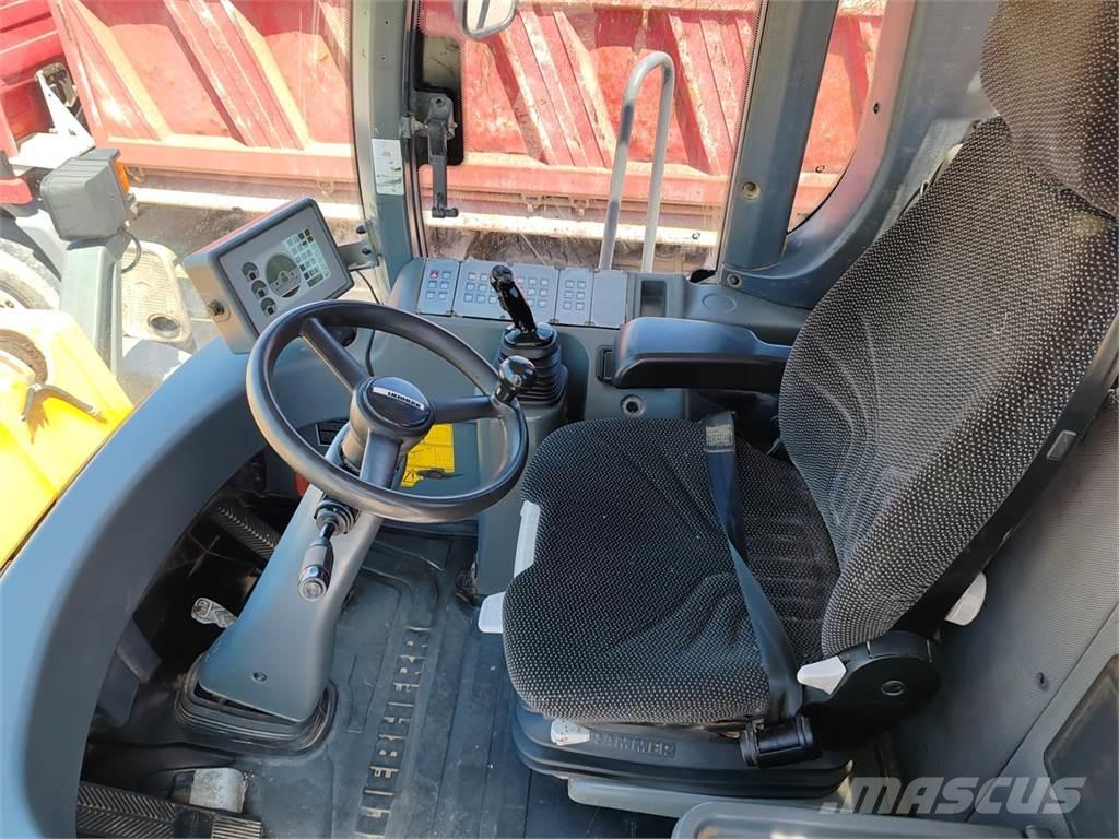 Liebherr L566 Wheel Loaders