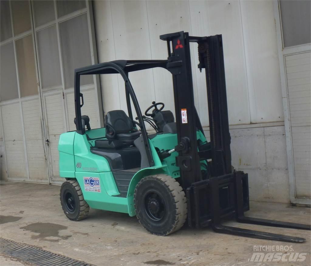 Mitsubishi FD40N Diesel Forklifts