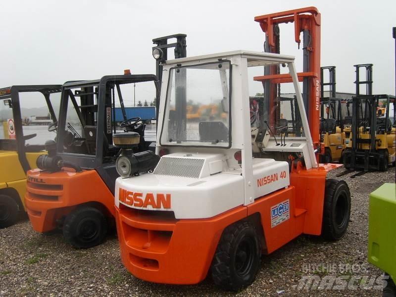 Nissan 40 Diesel Forklifts