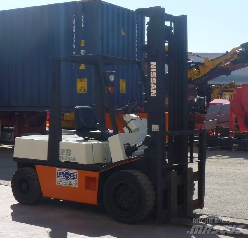 Nissan EGH02 Diesel Forklifts
