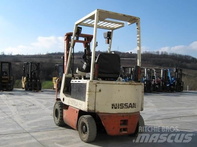 Nissan M01L15 Electric Forklifts