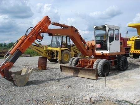 Schaeff HML 40 Wheeled Excavators
