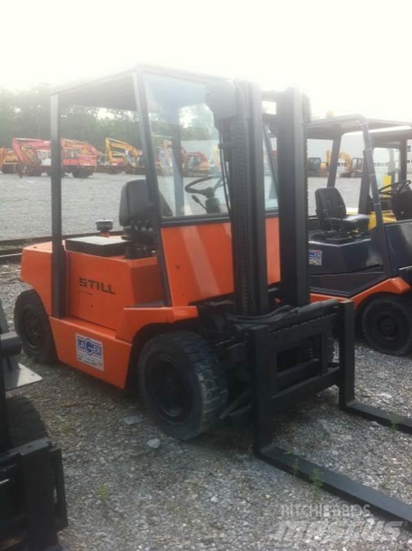 Still R70-40 Diesel Forklifts