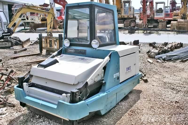 Tennant NV 275 Sweeper trucks