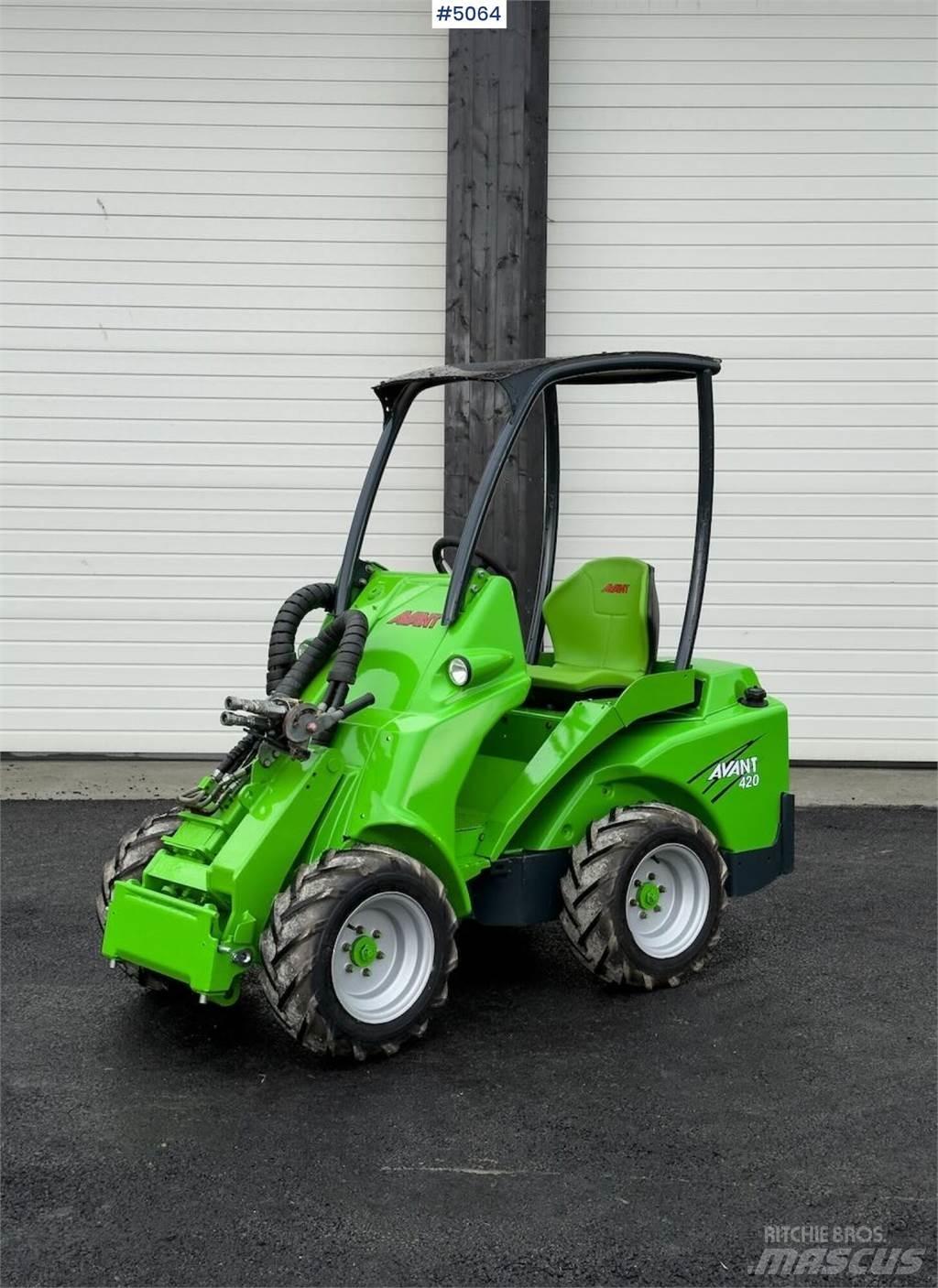 Avant M420 Multi purpose loaders