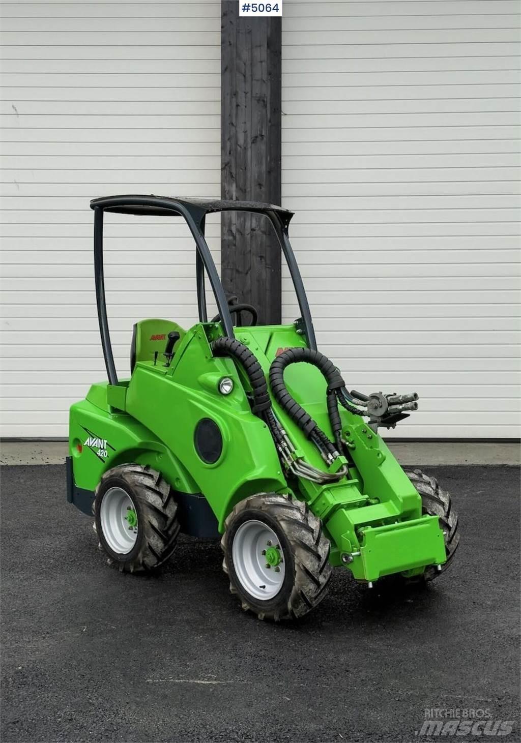 Avant M420 Multi purpose loaders