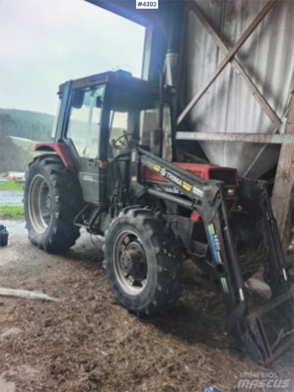 CASE 885XL Tractors