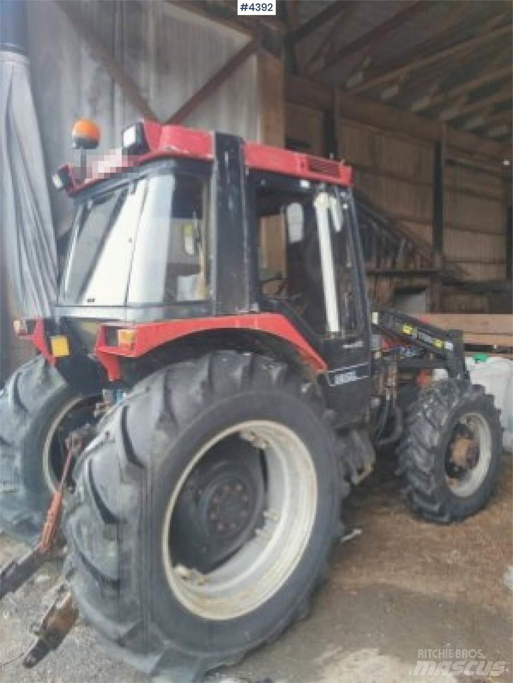 CASE 885XL Tractors