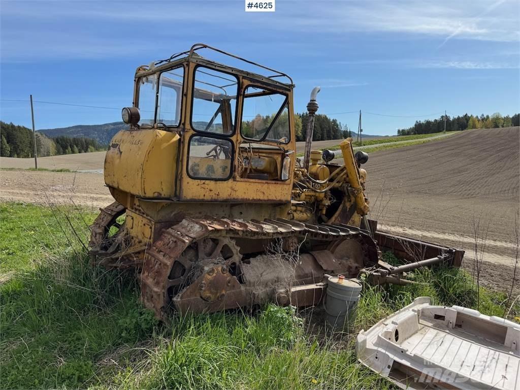 CAT D4C Tractors