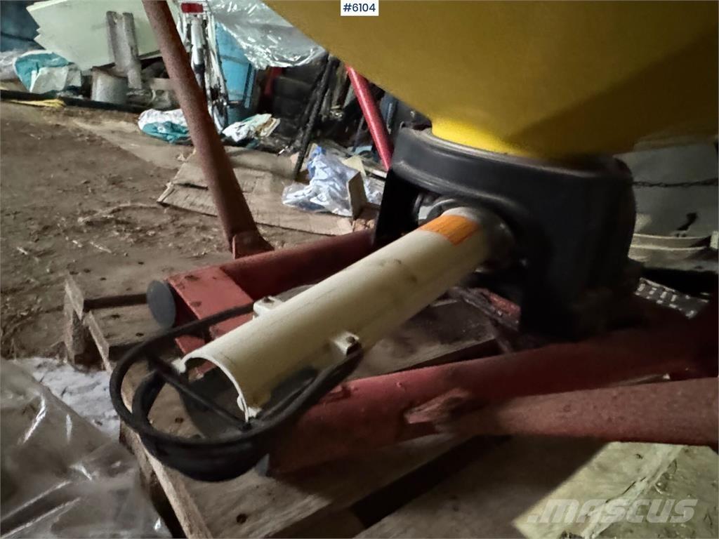  Cosmo PDHV 800 Farm Drills