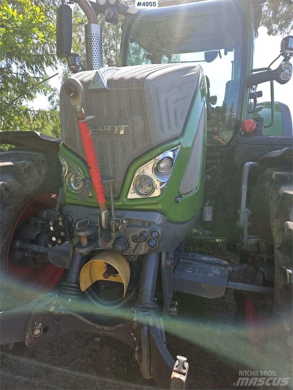 Fendt 724 Vario Tractors